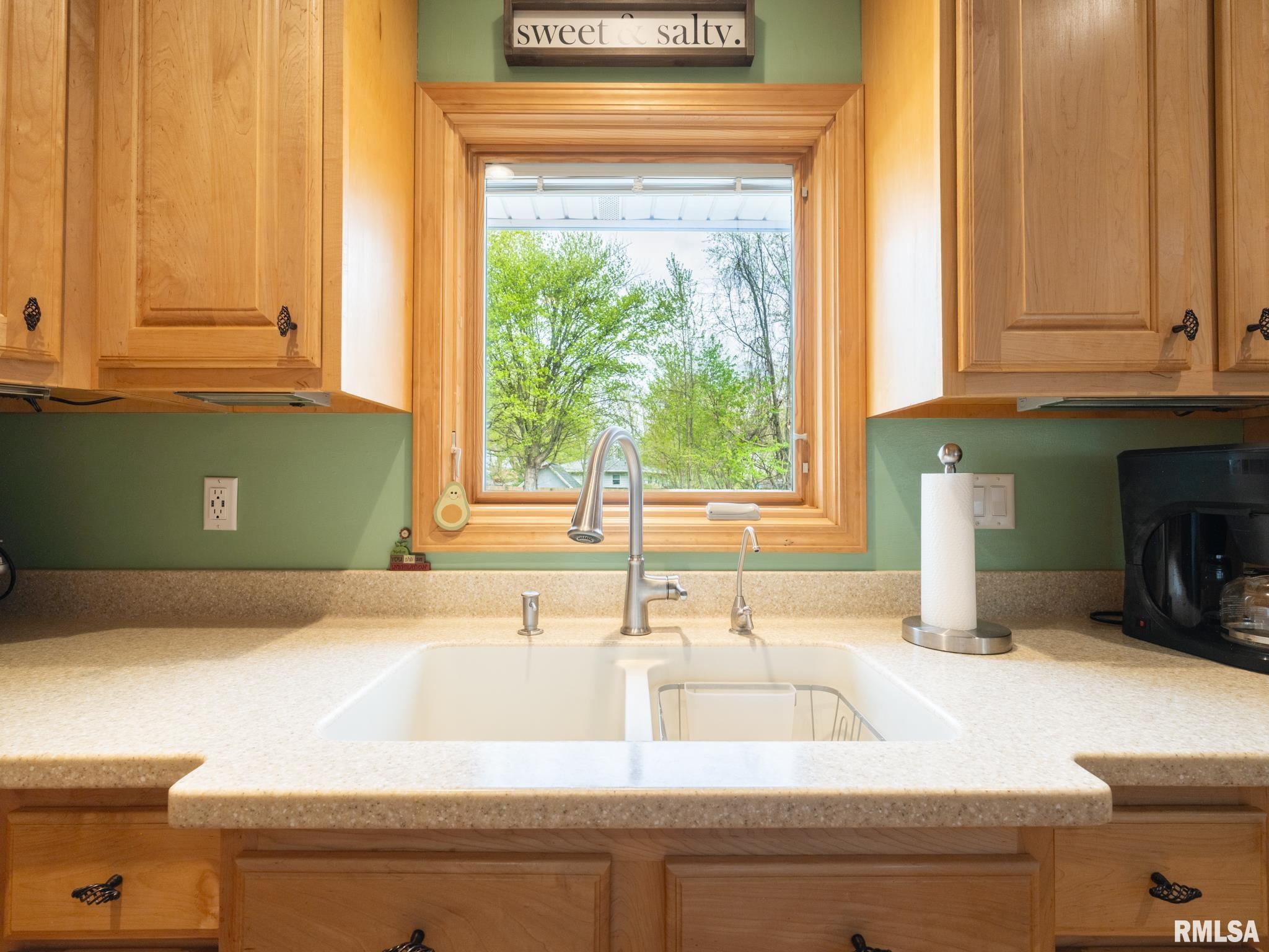 800 South Kickapoo Lane Peoria, IL 61604 - Photo 29 of 65