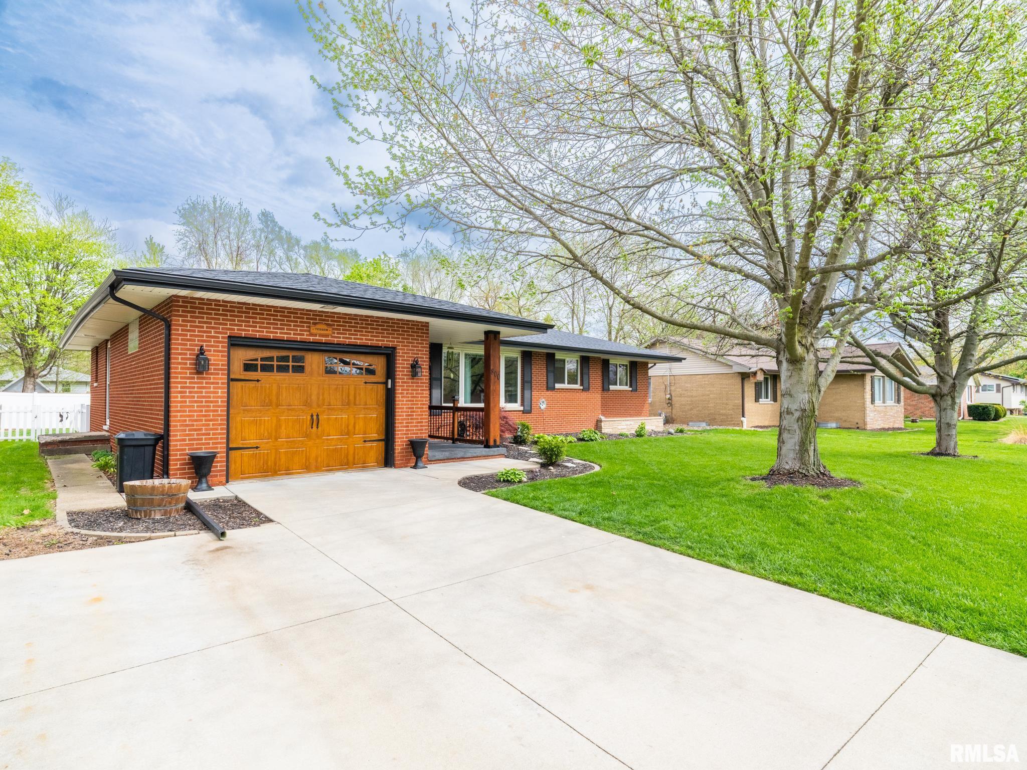 800 South Kickapoo Lane Peoria, IL 61604 - Photo 3 of 65