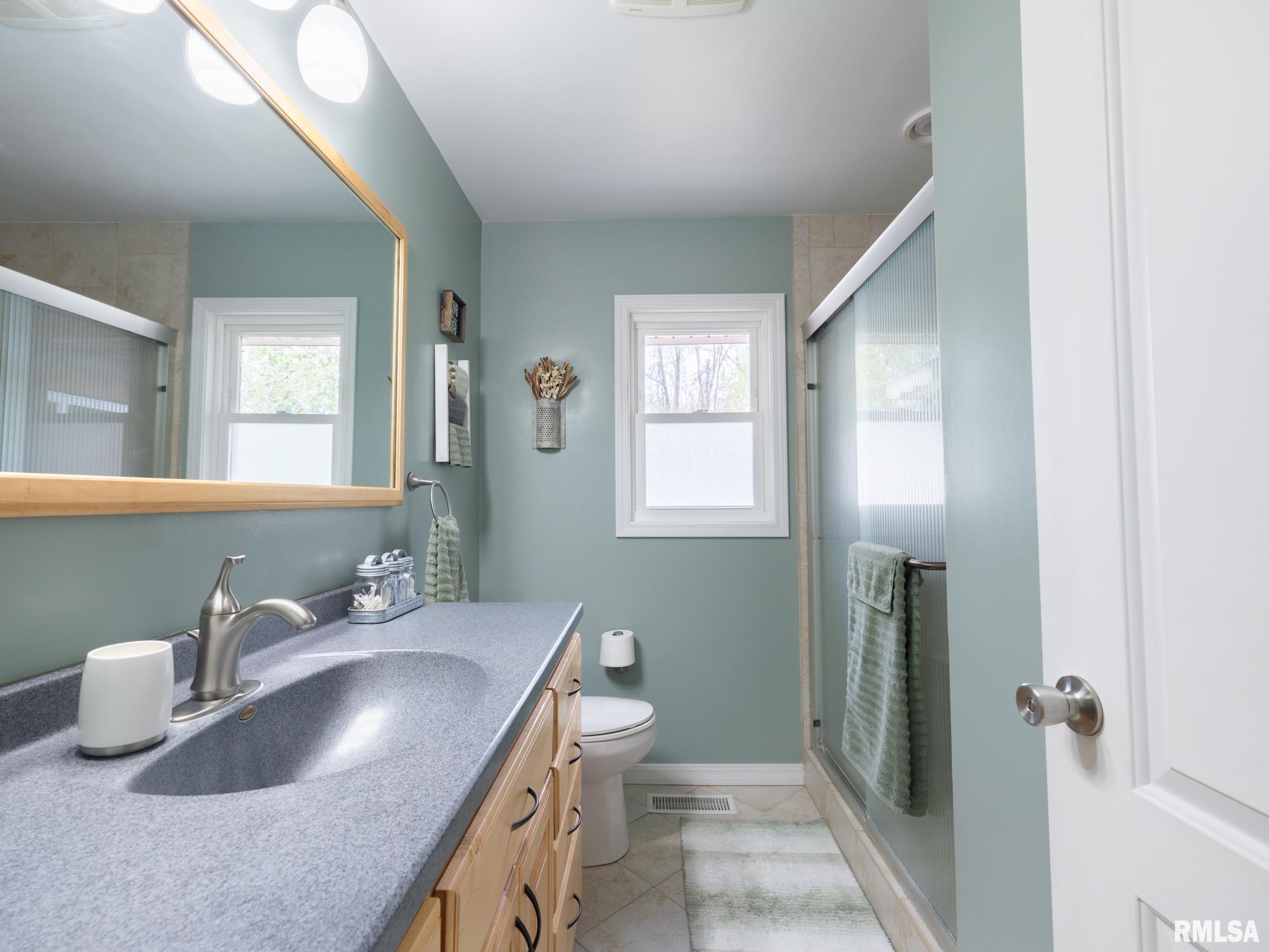 800 South Kickapoo Lane Peoria, IL 61604 - Photo 42 of 65