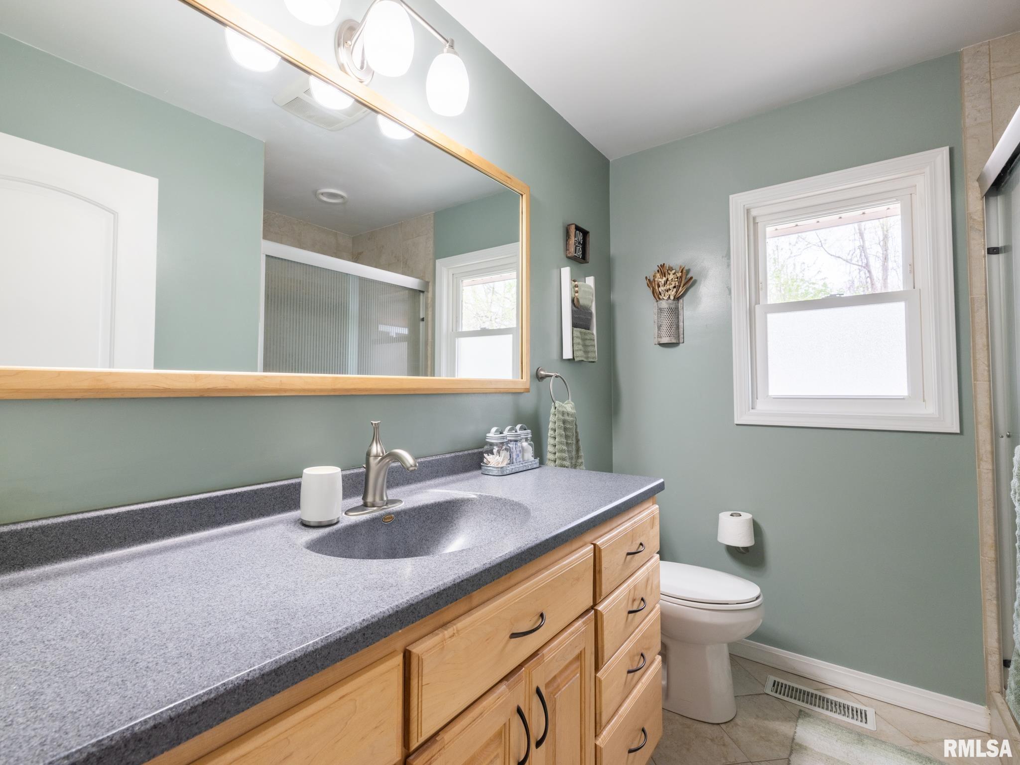 800 South Kickapoo Lane Peoria, IL 61604 - Photo 43 of 65