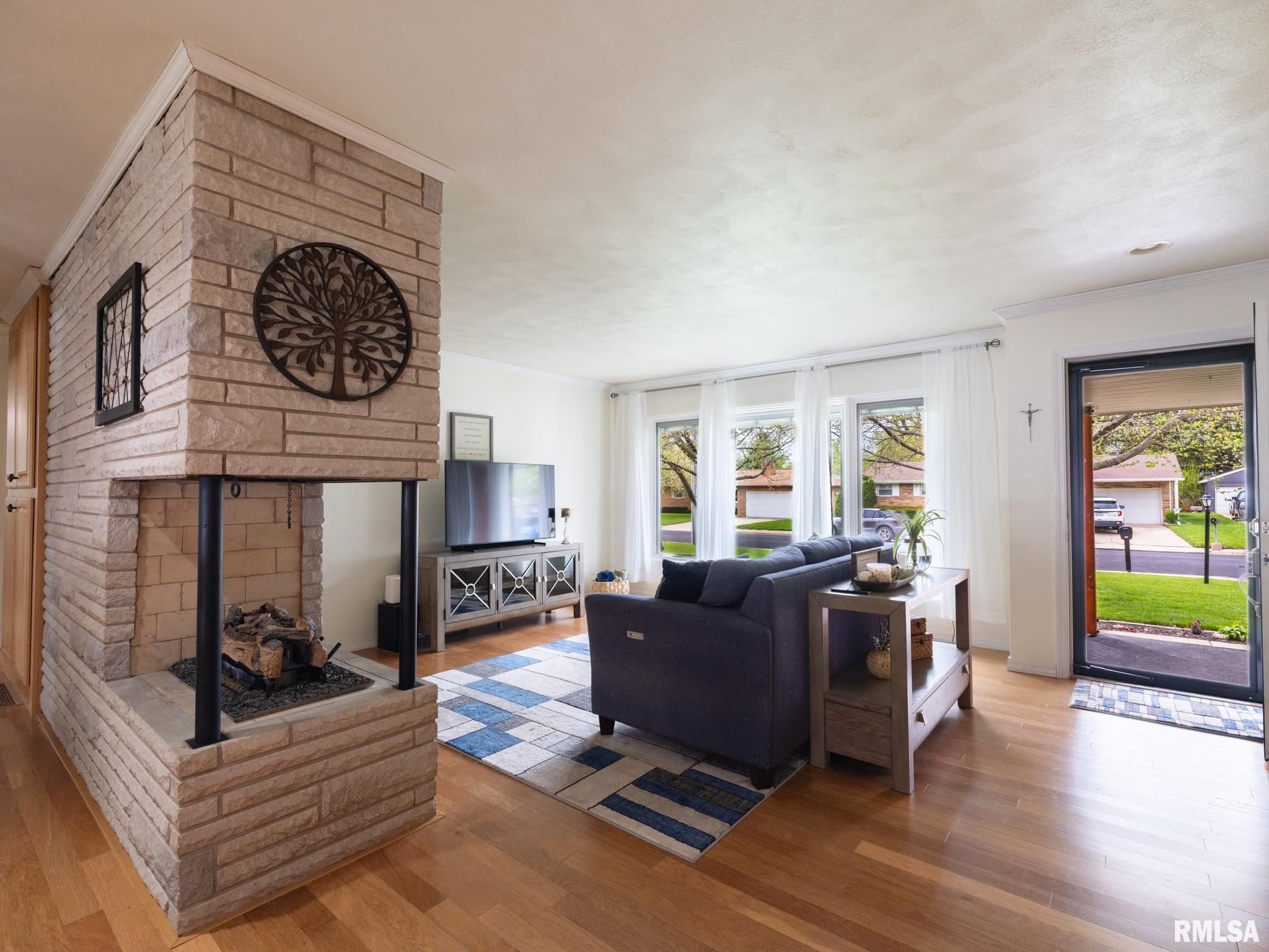 800 South Kickapoo Lane Peoria, IL 61604 - Photo 8 of 65