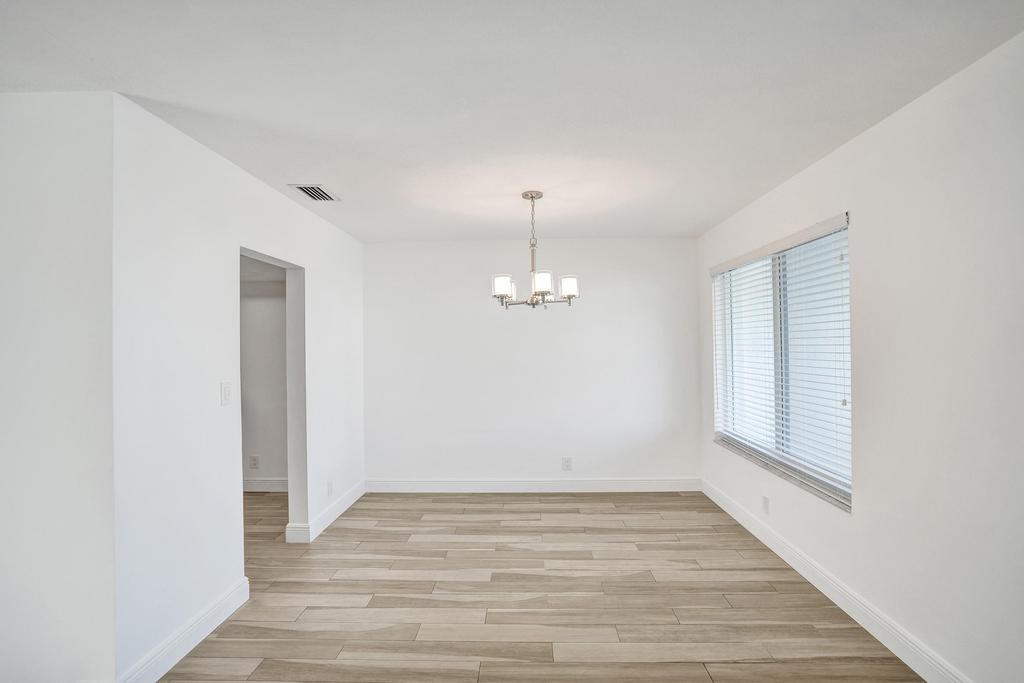 1160 Southwest 11th Street Boca Raton, FL 33486 - Photo 11 of 53 DSC00808