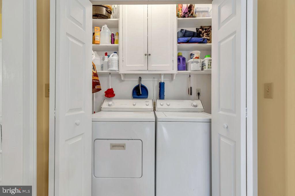 12335 Back Road Toms Brook, VA 22660 - Photo 24 of 32 Laundry off Kitchen