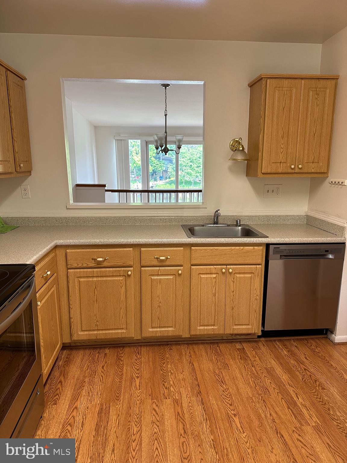 2016 Chadds Ford Drive Reston, VA 20191 - Photo 16 of 17