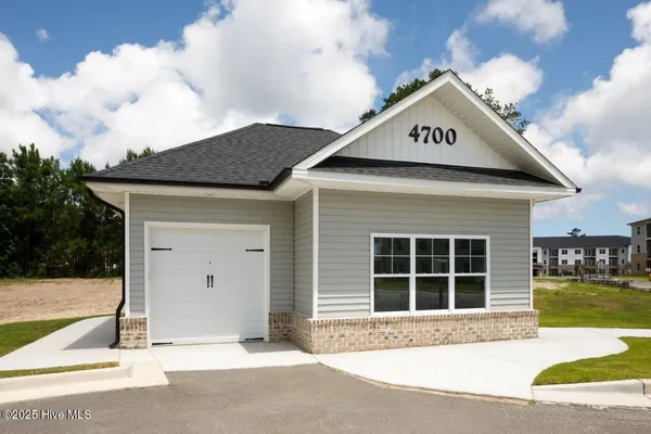 $2,200 | 4568 Tides Way, Unit BRUNSWICK, Shallotte, NC 28470