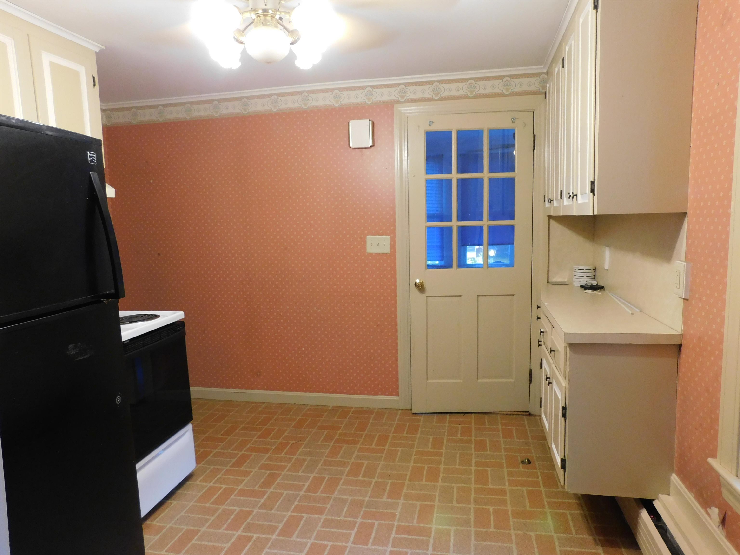 12 Slack Avenue Springfield, VT 05156 - Photo 23 of 24