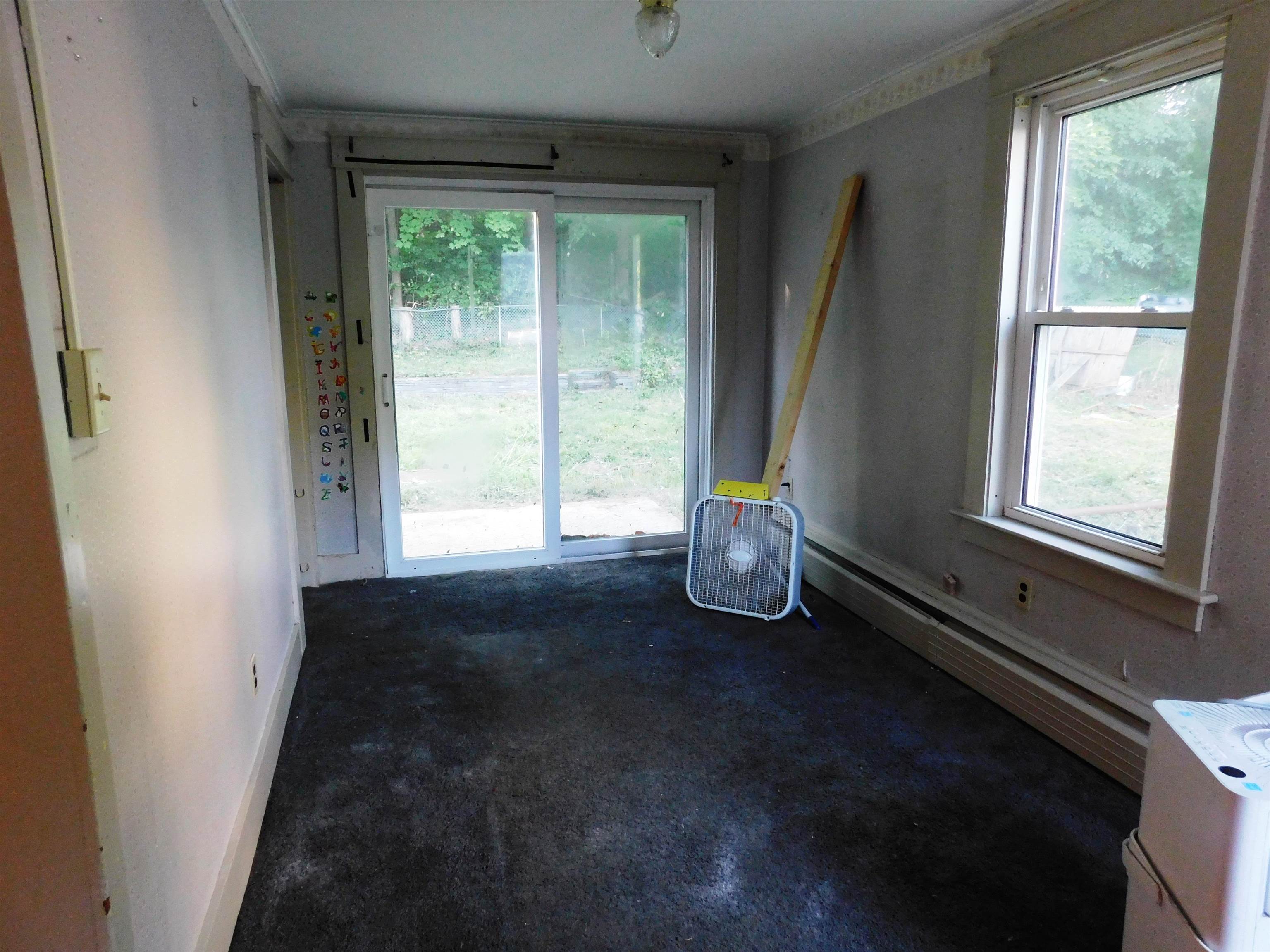 12 Slack Avenue Springfield, VT 05156 - Photo 4 of 24