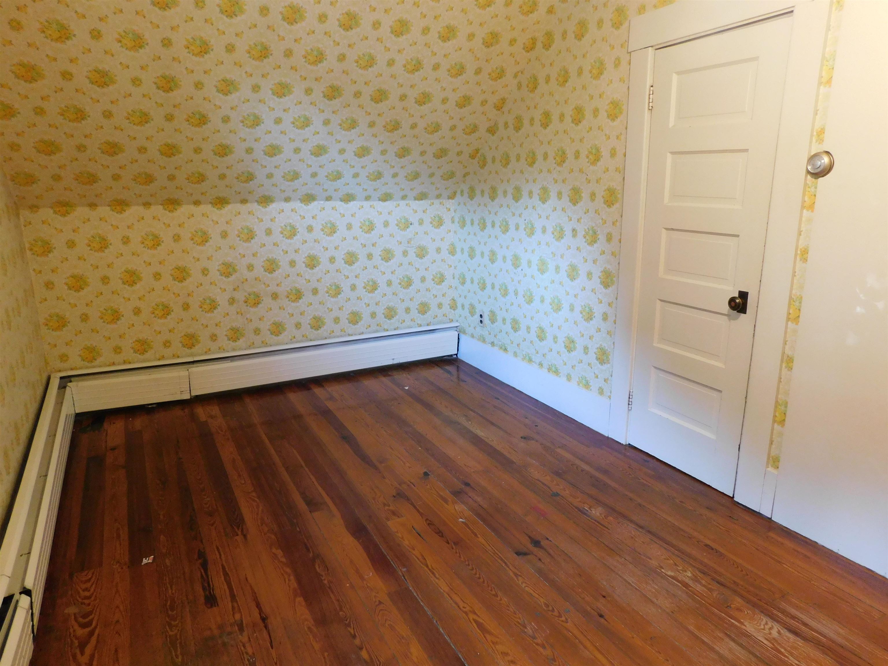 12 Slack Avenue Springfield, VT 05156 - Photo 7 of 24