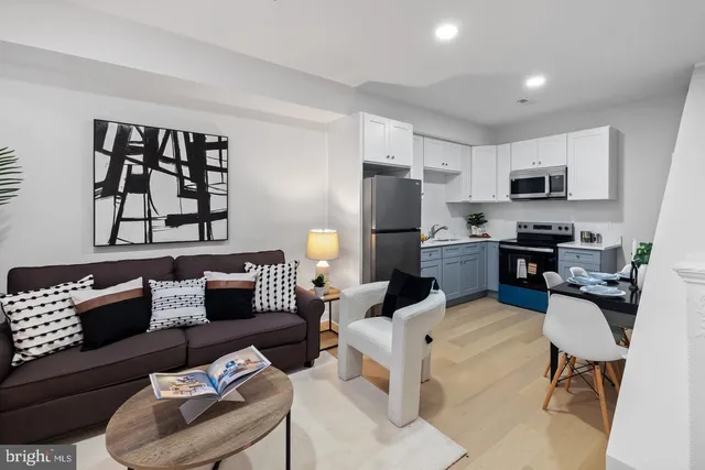 $2,650 | 431 Whitridge Avenue, Baltimore, MD 21218