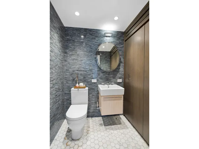 a view of entryway and hall