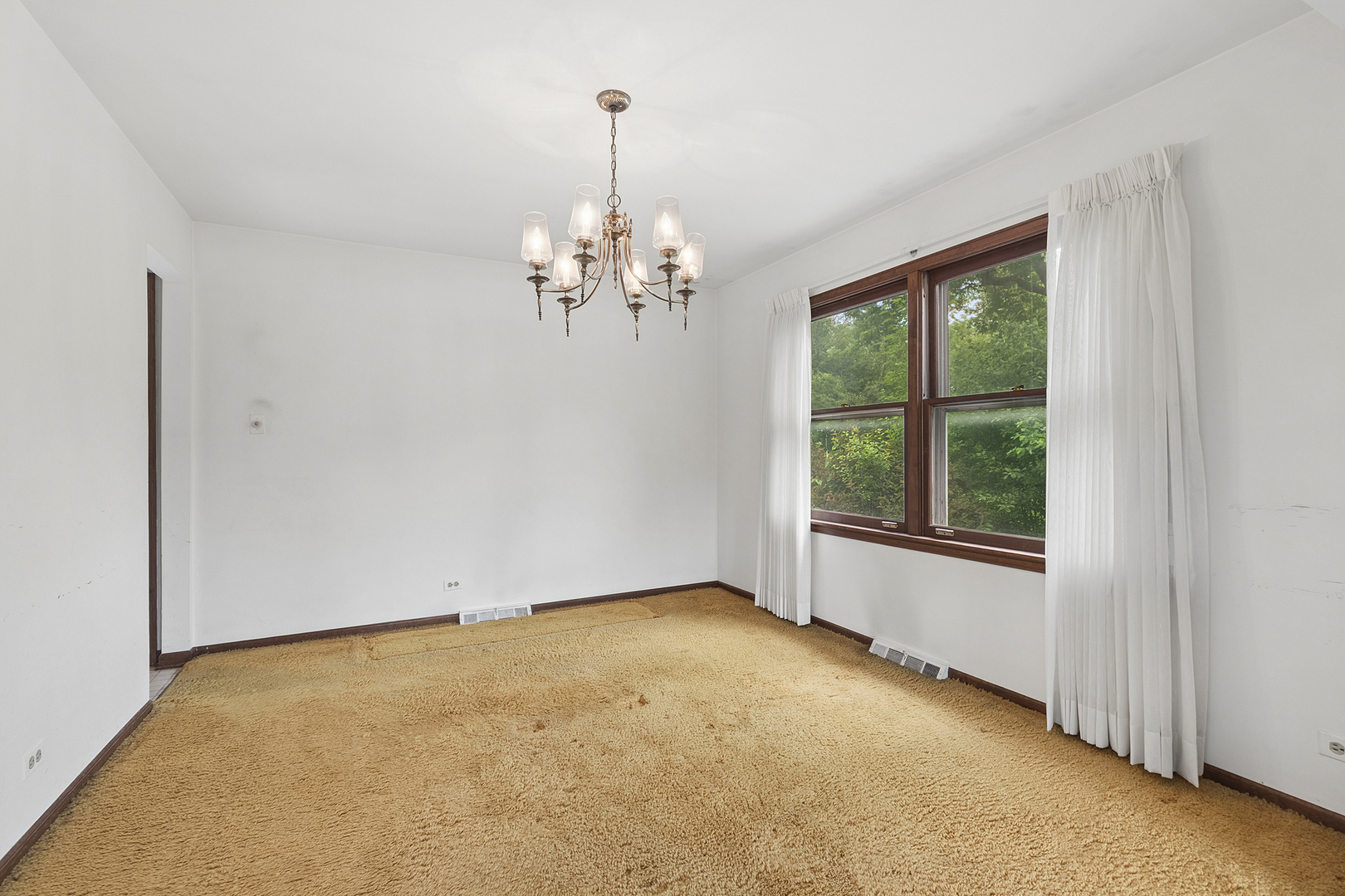 2736 Marlin Court Homewood, IL 60430 - Photo 9 of 34