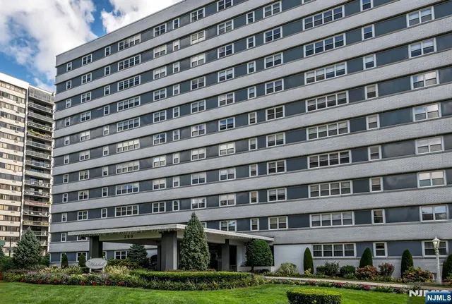 $205,000 | 280 Prospect Avenue, Unit 1B, Hackensack, NJ 07601