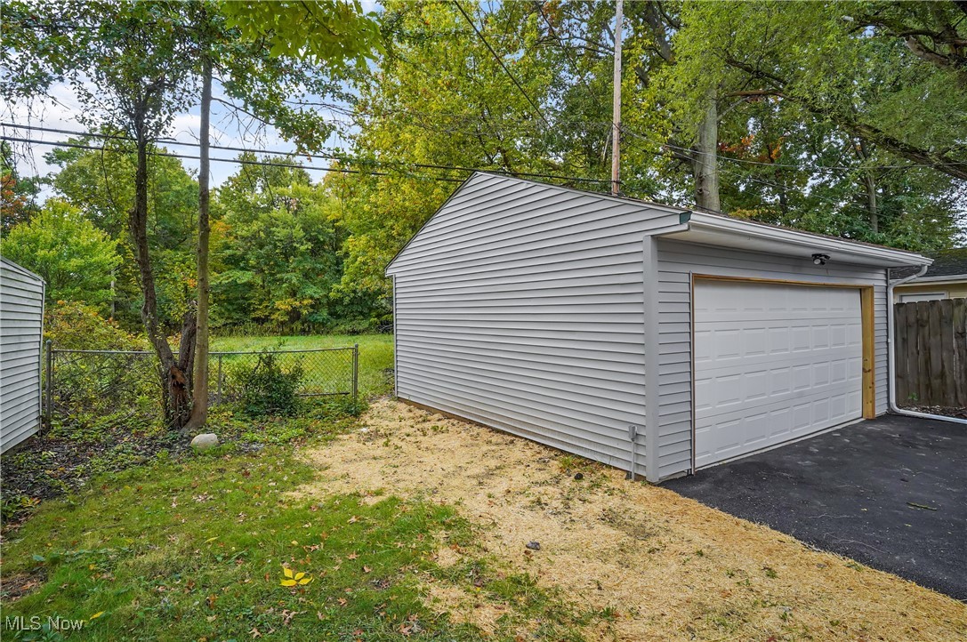 3734 Bainbridge Road Cleveland Heights, OH 44118 - Photo 39 of 41