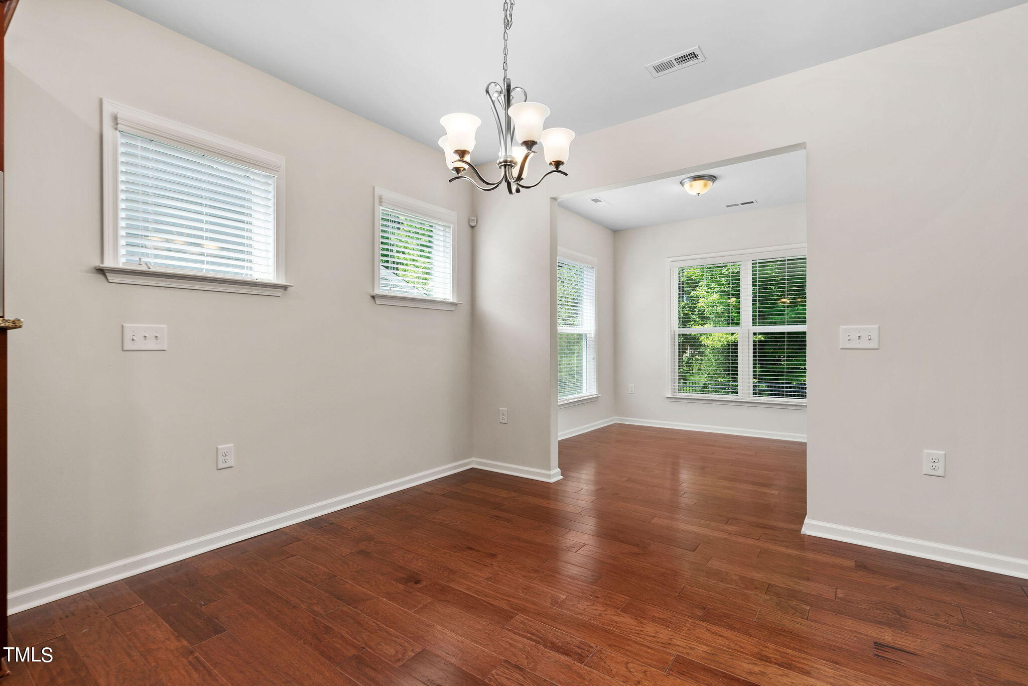 509 Tuttle Road Durham, NC 27703 - Photo 10 of 35 29-web-or-mls-509-tuttle-rd