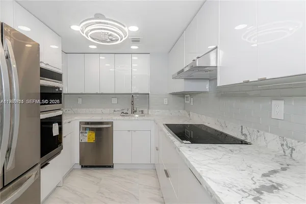$3,200 | 3180 South Ocean Drive, Unit 706, Hallandale Beach, FL 33009