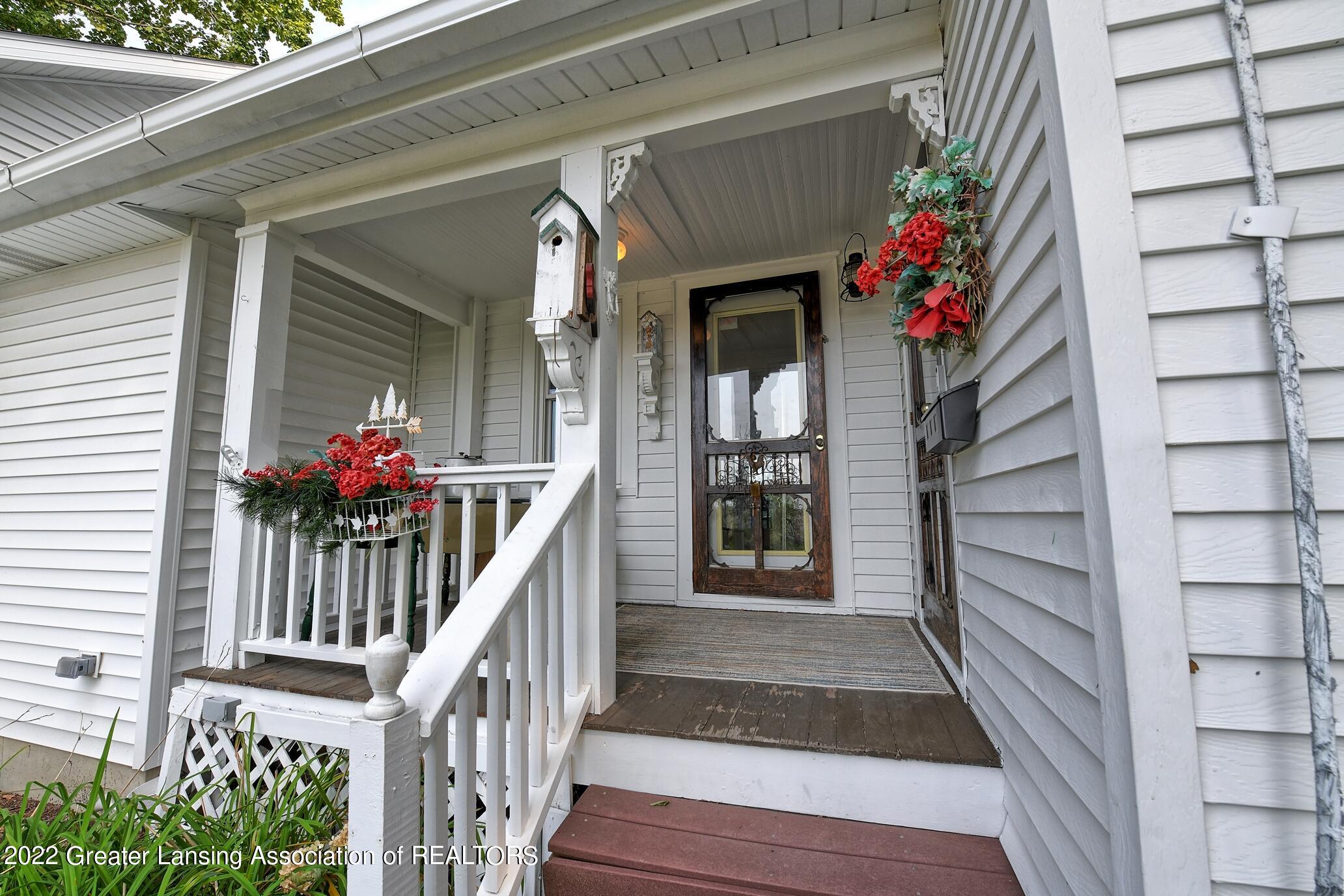 15540 Wood Road Lansing, MI 48906 - Photo 7 of 46 Photos_21
