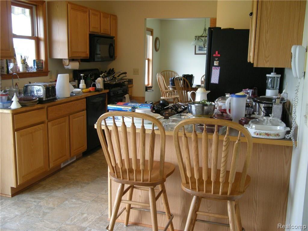 6805 West Hayner Road Fowlerville, MI 48836 - Photo 4 of 12