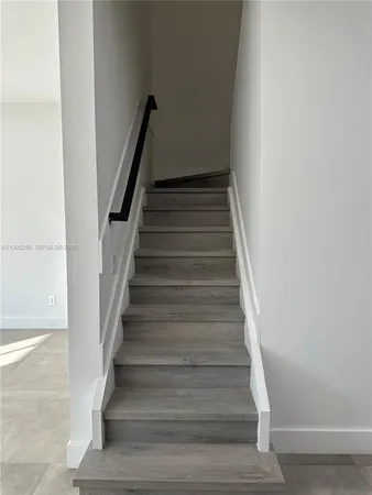 $4,650 | 4631 Southwest 32nd Avenue, Unit 4C, Dania Beach, FL 33312