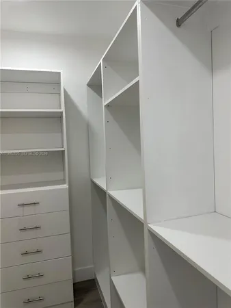 $4,650 | 4631 Southwest 32nd Avenue, Unit 4C, Dania Beach, FL 33312