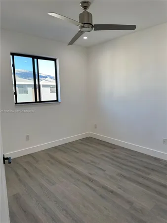 $4,650 | 4631 Southwest 32nd Avenue, Unit 4C, Dania Beach, FL 33312