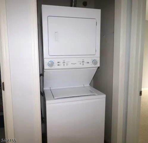 $2,300 | 11 Brookside Lane, Unit 11, Mount Arlington, NJ 07856