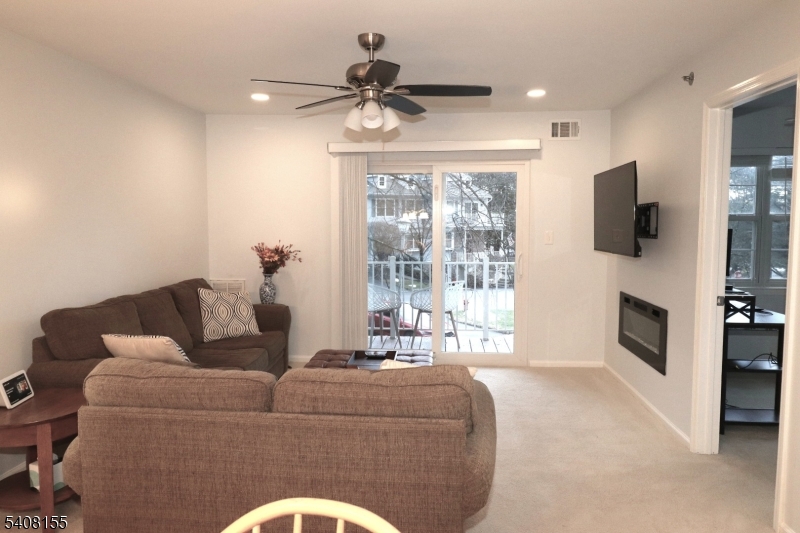 11 Brookside Lane, Unit 11 Mount Arlington, NJ 07856 - Photo 10 of 25