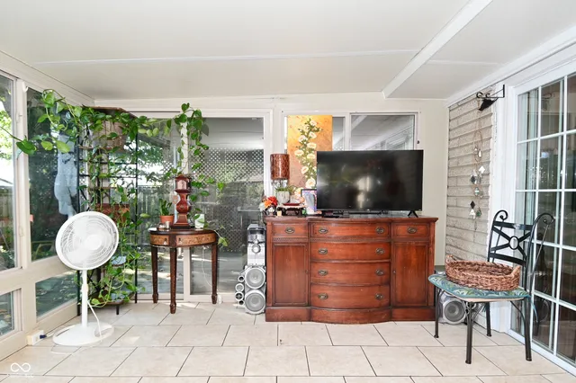 $290,000 | 429 Conduitt Drive, Mooresville, IN 46158