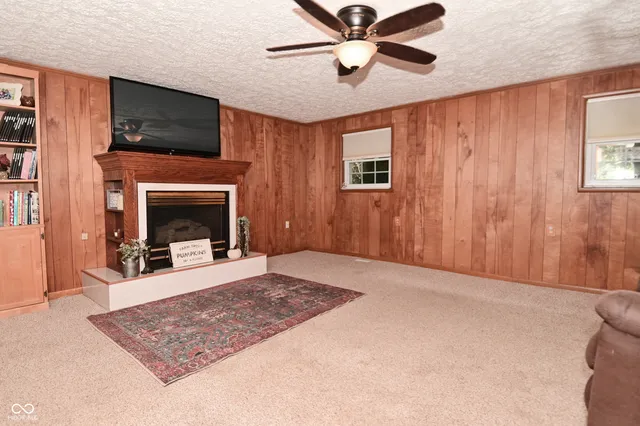 $290,000 | 429 Conduitt Drive, Mooresville, IN 46158