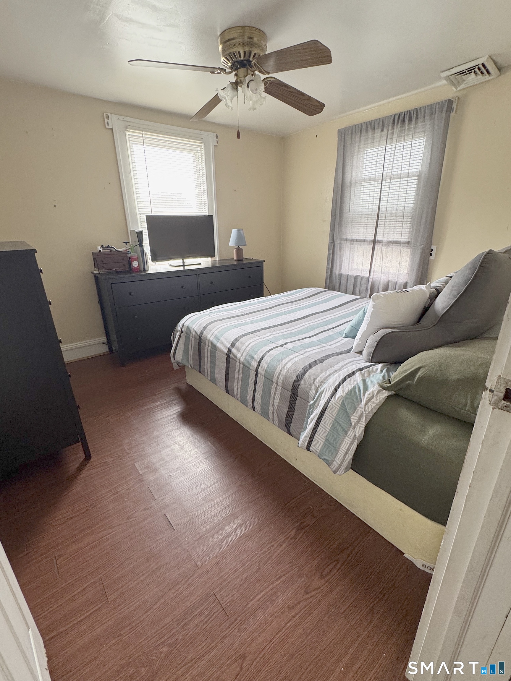 6-8 Vose Street Ansonia, CT 06401 - Photo 31 of 37 Light and bright bedroom