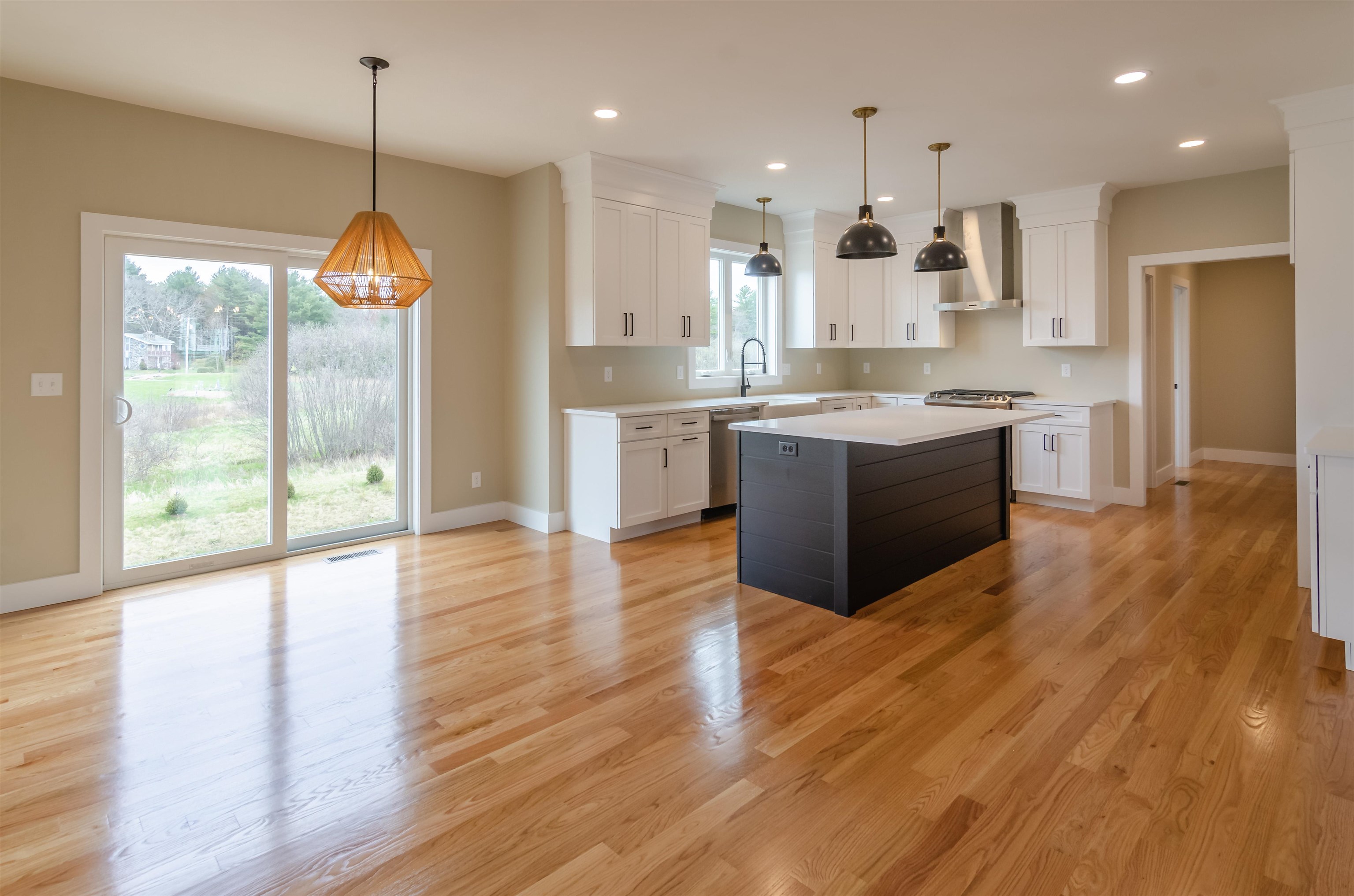 16 Caymus Ridge Salem, NH 03079 - Photo 10 of 35