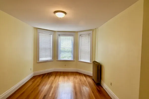$2,750 | 226 Jamaicaway, Unit 4, Boston, MA 02130