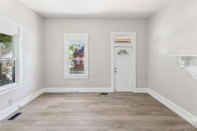 $159,900 | 619 East McKinley Street, Belleville, IL 62220