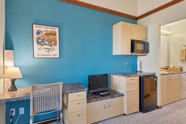 $9,000 | 9736 Little Gasparilla, Unit B, Boca Grande, FL 33921