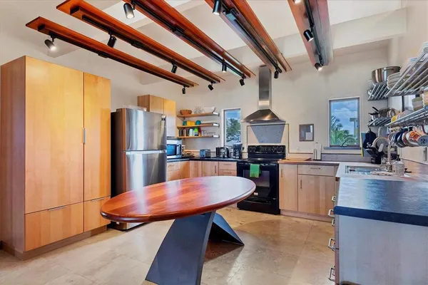 $9,000 | 9736 Little Gasparilla, Unit B, Boca Grande, FL 33921