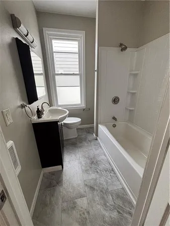 $600 | 605 East 9th Avenue, Tarentum, PA 15084