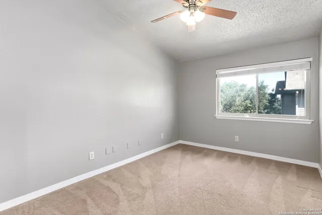 $154,900 | 12610 Uhr, Unit 310, San Antonio, TX 78217