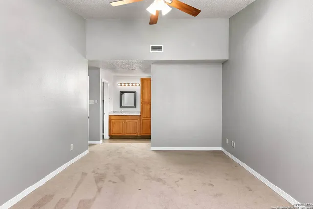 $154,900 | 12610 Uhr, Unit 310, San Antonio, TX 78217
