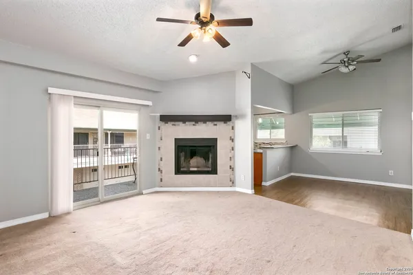 $149,900 | 12610 Uhr, Unit 310, San Antonio, TX 78217