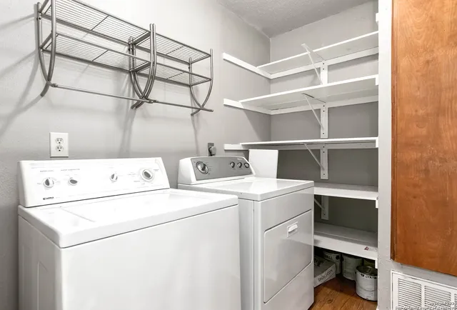 $154,900 | 12610 Uhr, Unit 310, San Antonio, TX 78217