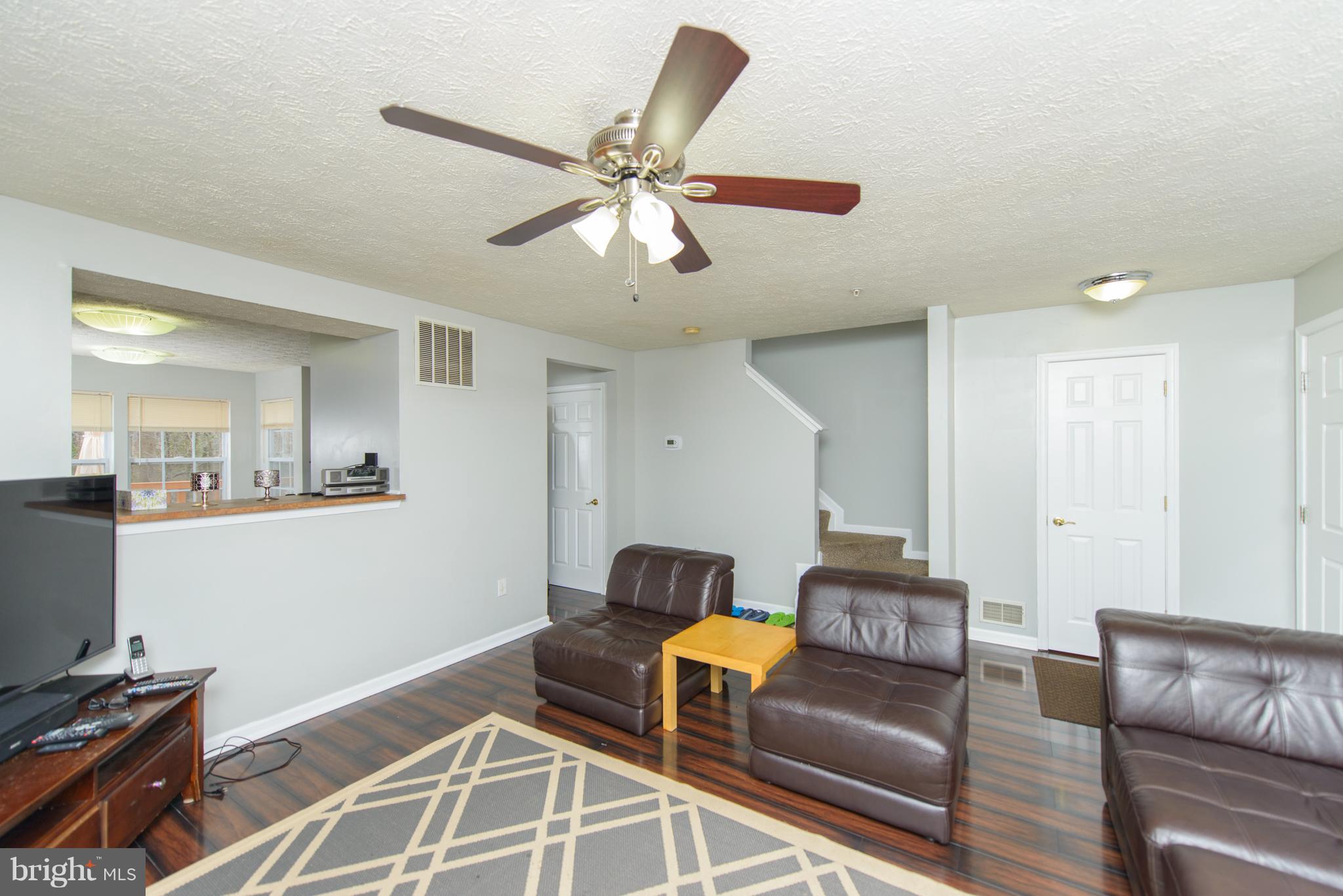 2065 Paperbark Road Baltimore, MD 21221 - Photo 5 of 30 Living Room