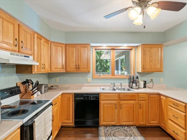 $399,900 | 4710 Michelle Circle North, Baxter, MN 56425