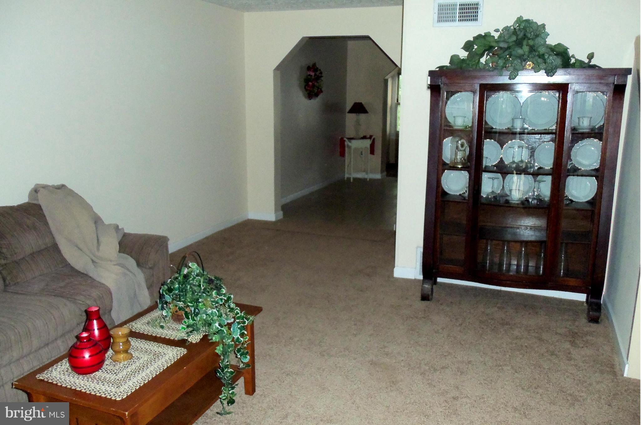 2136 Jasmine Road Baltimore, MD 21222 - Photo 4 of 14 Interior (General)