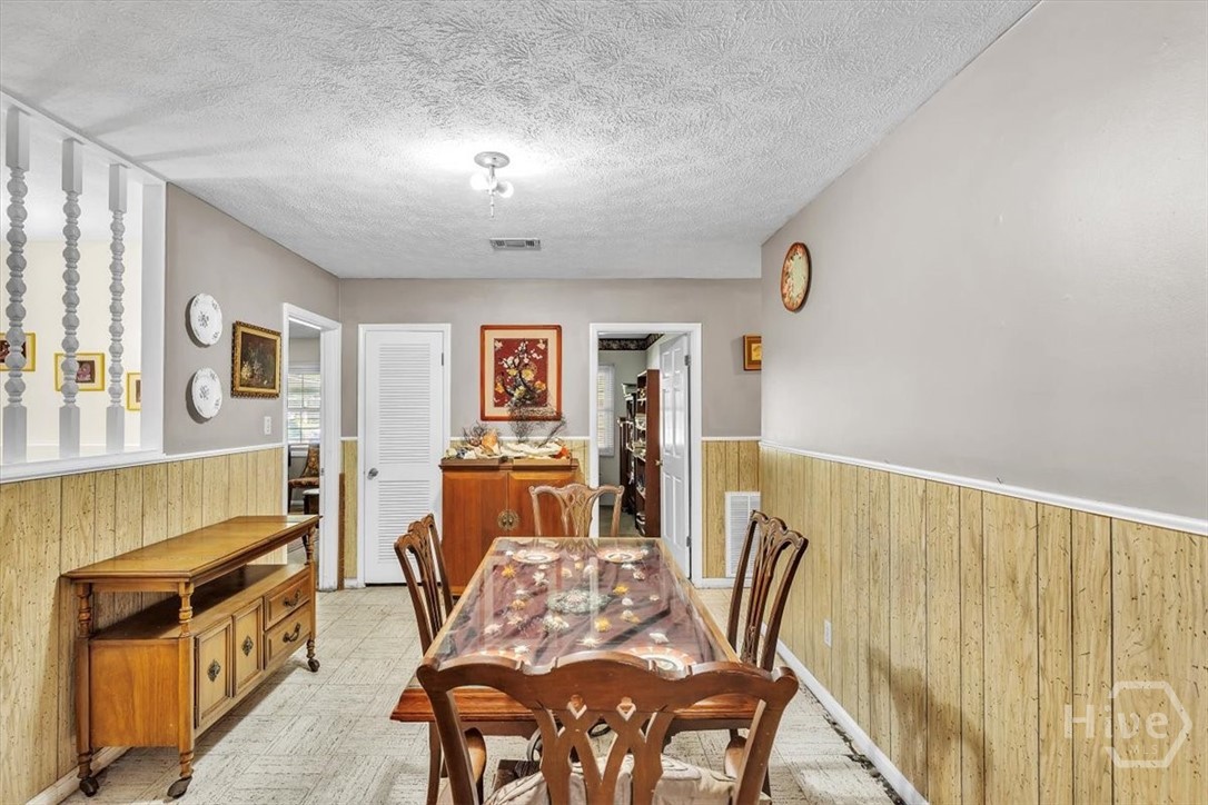 810 Walthour Road Savannah, GA 31410 - Photo 13 of 33