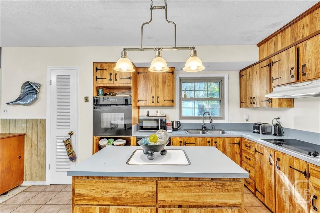 810 Walthour Road Savannah, GA 31410 - Photo 8 of 33