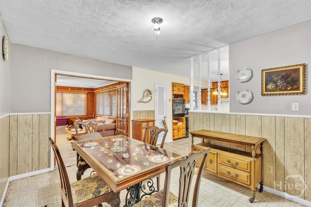 810 Walthour Road Savannah, GA 31410 - Photo 10 of 33