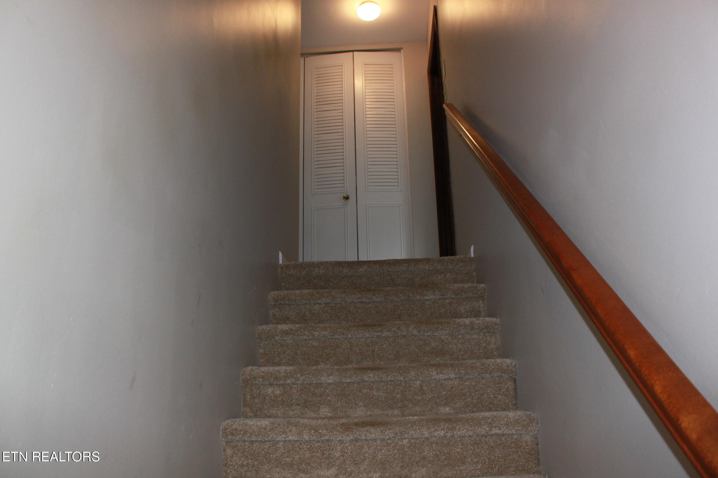 481 Broome Road Northwest, Unit 309 Knoxville, TN 37909 - Photo 14 of 20 IMG_9226