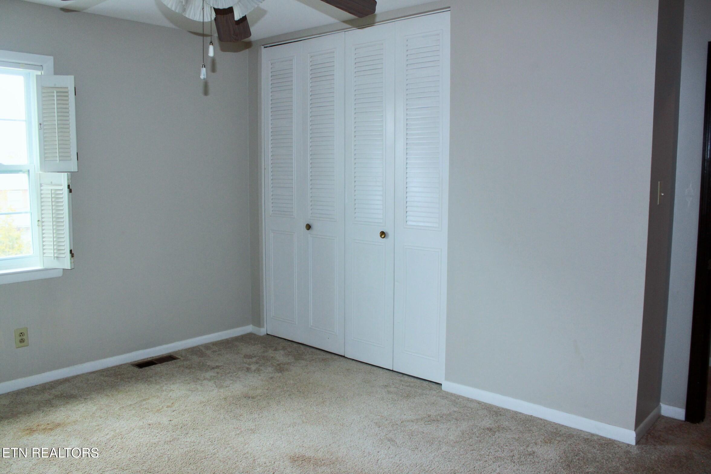 481 Broome Road Northwest, Unit 309 Knoxville, TN 37909 - Photo 16 of 20 IMG_9228 (2)