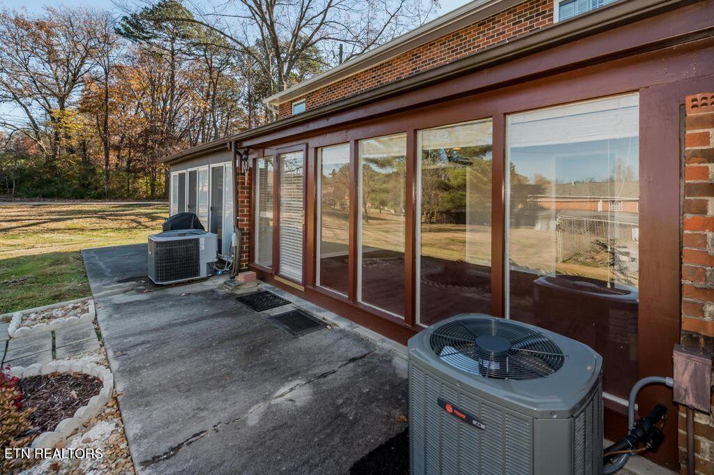 481 Broome Road Northwest, Unit 309 Knoxville, TN 37909 - Photo 3 of 20 IS2v0g9jgnb6p71000000000