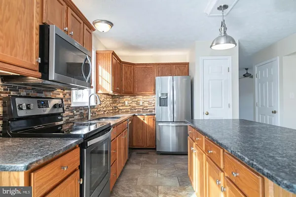 $2,795 | 6100 Sunny Meadows Drive, Fredericksburg, VA 22407