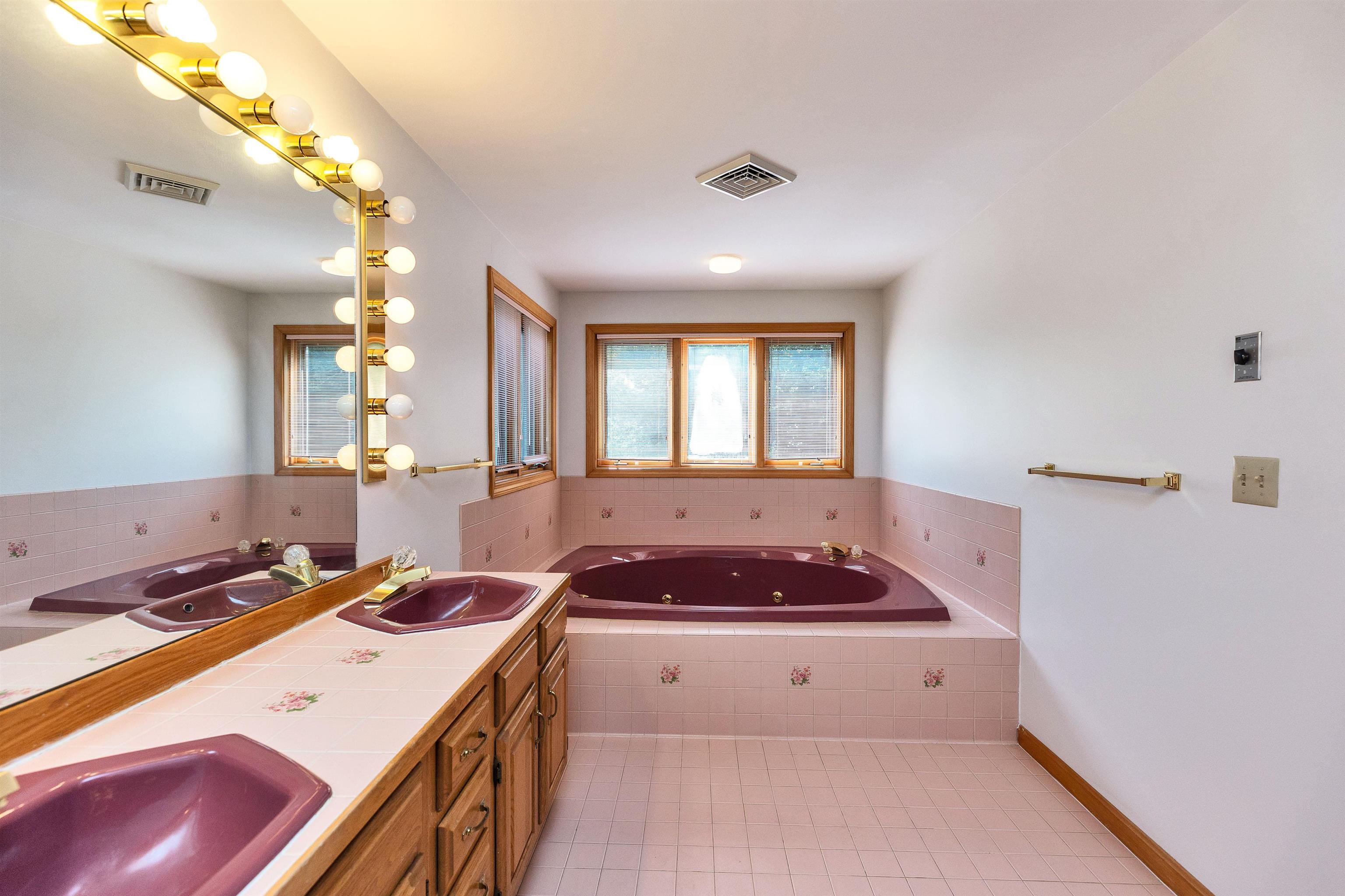 8 Longview Drive Bow, NH 03304 - Photo 33 of 59